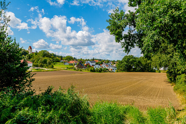 Thumbnail: _JA 40877 Hohenried Nordost, Kirche.jpg